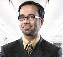 Photo of Mahdi Tavakoli